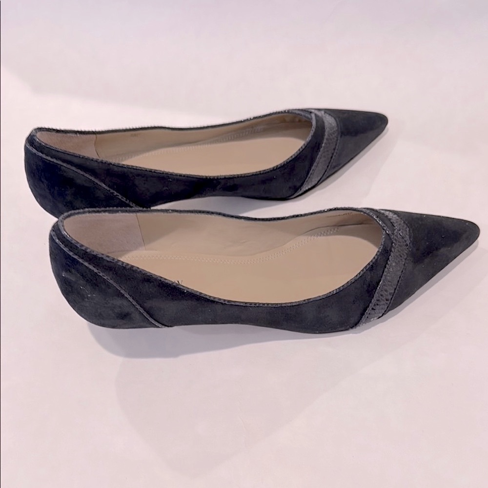 Ellen Tracy Black Flats & Loafers Sleek Design - Picture 4 of 11